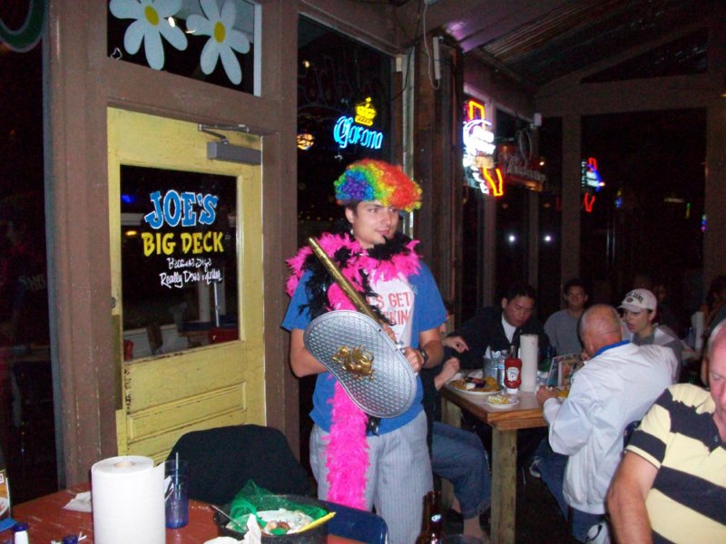 matthewatjoescrabshackincaliforniaonmatthewsbirthdaydoingwhoknowswhat.jpg
